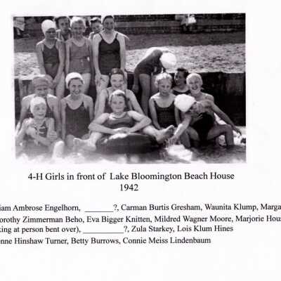 4-H Girls in front of Lake Bloomington Beach House