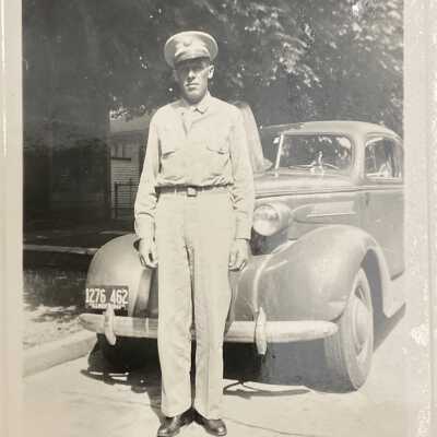 Lloyd "Buck" Abrams