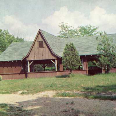 East Bay-Lake Bloomington