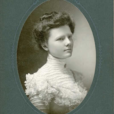 Linnie Moore