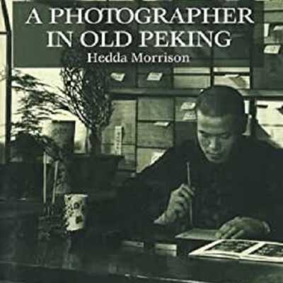 A photographer in old Peking