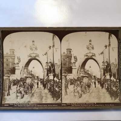 STEREOSCOPIC CARDS: THE CHINESE PROCESSION AND THE QUEEN'S ARCH, COLLINS STREET