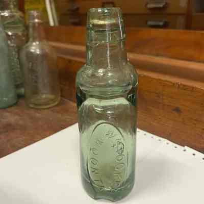 Glass bottle
