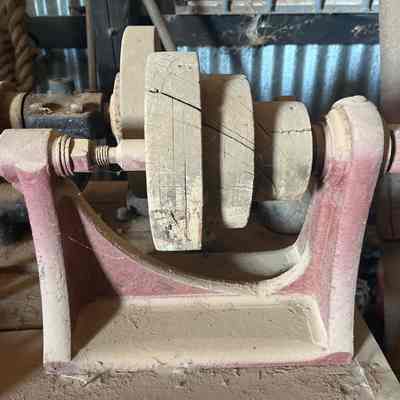 Wooden lathe