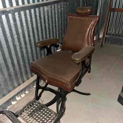 Barber’s chair