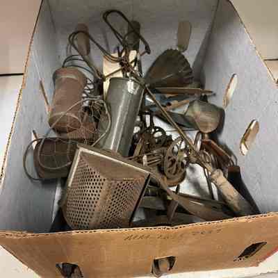 Kitchen implements