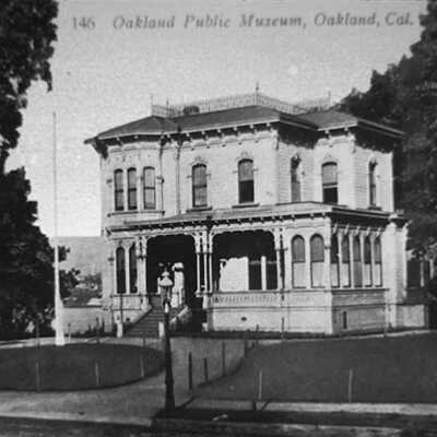Digital File: Front view of the Oakland Public Museum, 1910