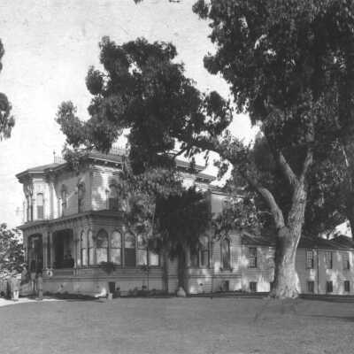 Digital File: Oakland Museum exterior, no date