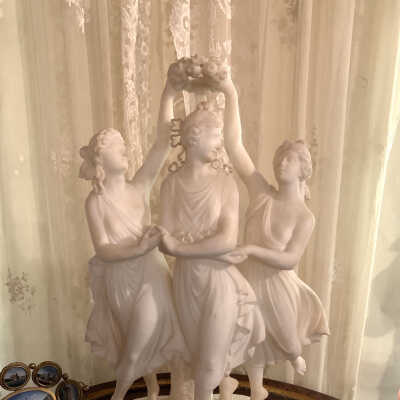 Three Graces