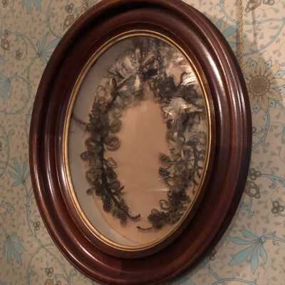 Wreath, Hair