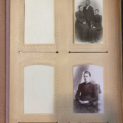 (note, only bottom right image is part of this page.)