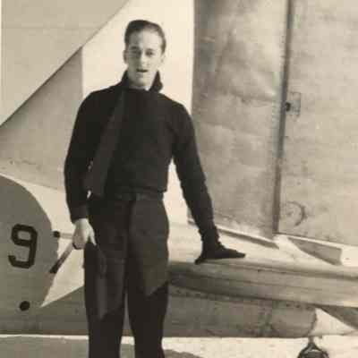 35/Lane Crew: Balson, in training