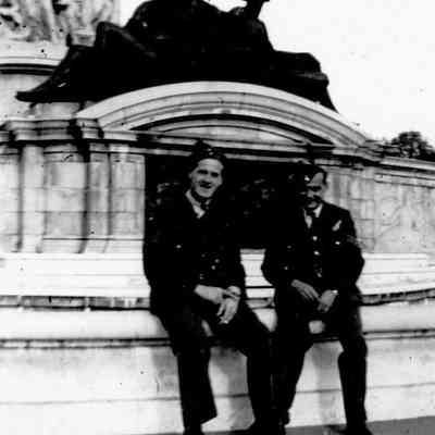97/Armstrong Crew: David in London (?)