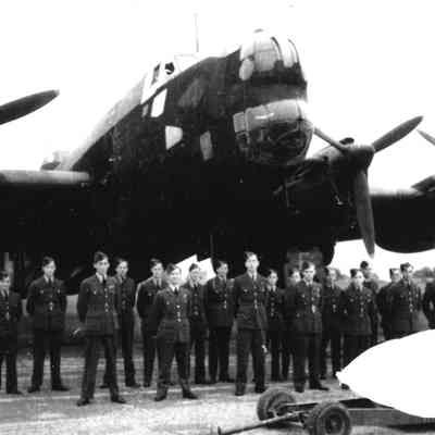 35 Squadron: official visit, 1943