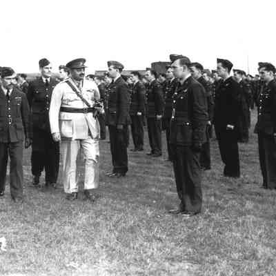 35 Squadron: official visit, 1943