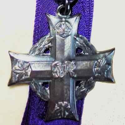 97/Armstrong Crew: David, memorial cross