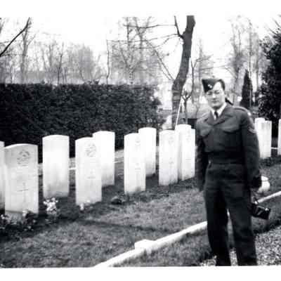 97/Armstrong Crew: David, grave photograph with unknown man