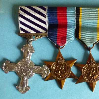 83/Garvey Crew: Ashton DFC & campaign medals
