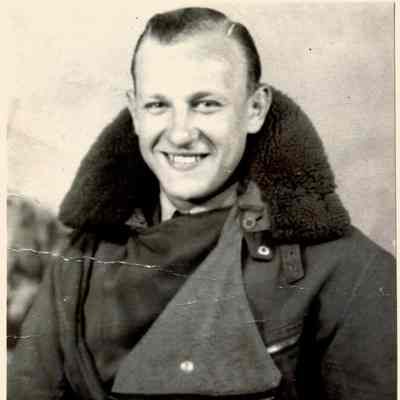 35/Marsden Crew: Rolls, Harry