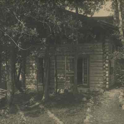 Shore Cabin at Cedar Lodge