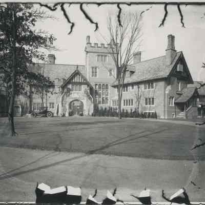 Stan Hywet during construction