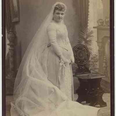 Gertrude Ferguson Penfield Seiberling in her wedding gown