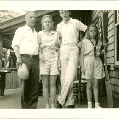 Fred Seiberling wtih children, John Jr., Mary, and Dorothy Seiberling at Cedar Lodge
