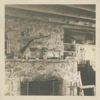Interior, Shore Cabin at Cedar Lodge
