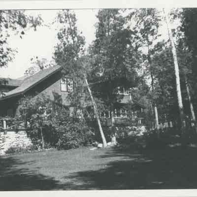 Main Cabin at Cedar Lodge