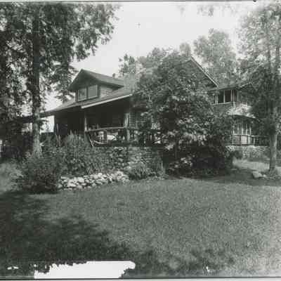 Main Cabin at Cedar Lodge