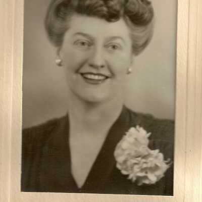 Photo of Dora Currin