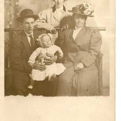 Pearl & Roy Meyers w/Foster and Jane Foster