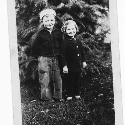 2 Children and Tree