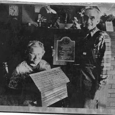 Everett and Margaret Shibly with 4H project