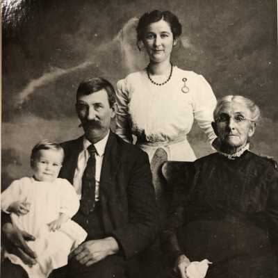 4 Generations Barr family