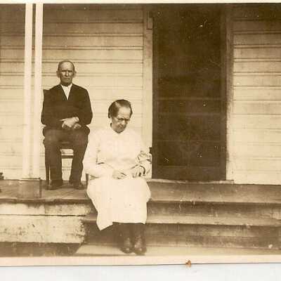 Egbert N. & Jane Foster on steps of House