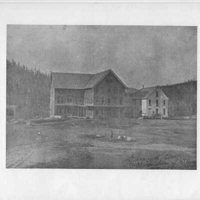 Early buildings of Goverment Camp 1926