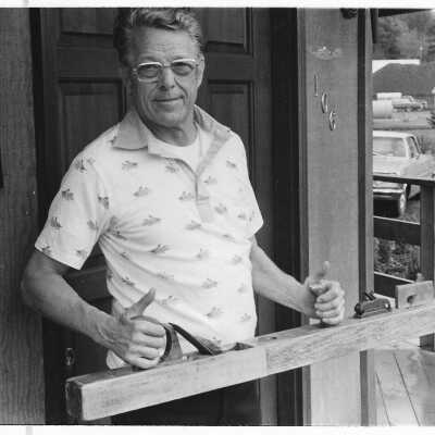 Dick Sponhauer with Plane Collection