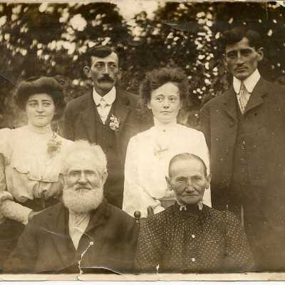 Christopher & Mary Guttridge and children