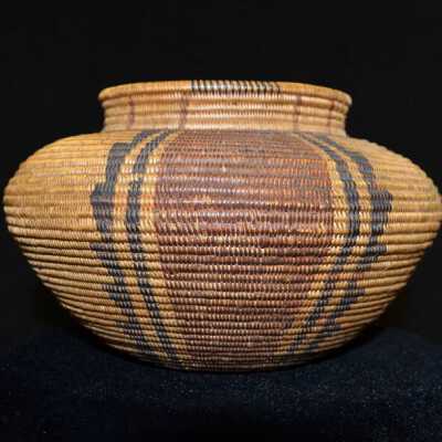 Untitled bottle neck basket