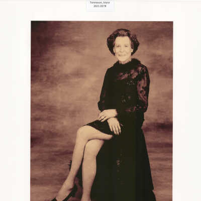 Kitty Carlisle Hart