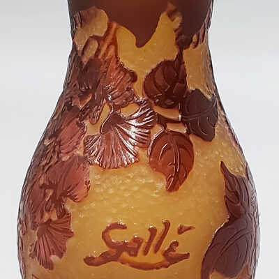 untitled (cameo vase with red flowers)