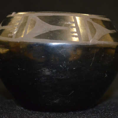 Untitled black pot
