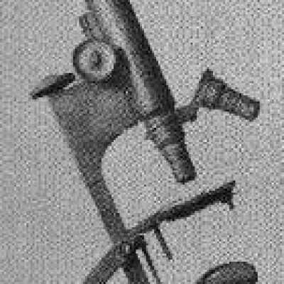 Microscope