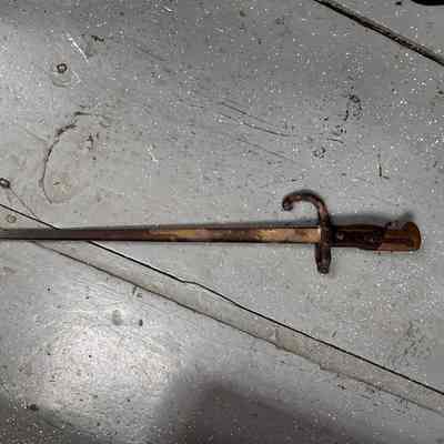 Bayonet, Sword