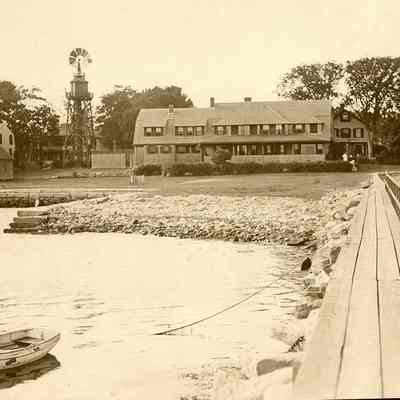 Photograph of Hinsdale House
