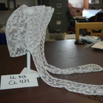 Lace bonnet