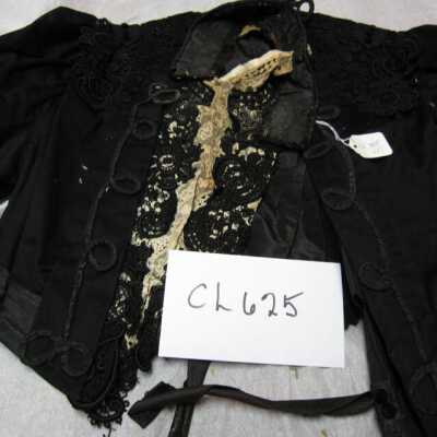 Black wool and lace waist