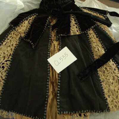 Wool and velvet cape