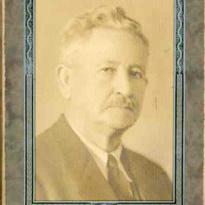 Photograph of an unidentified man